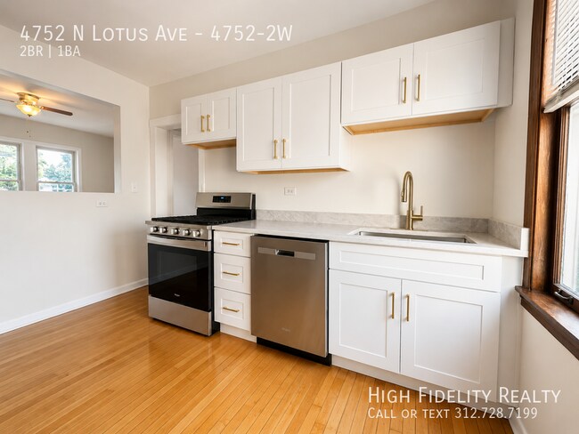 Photo - 4752 N Lotus Ave Unit 4752-2W
