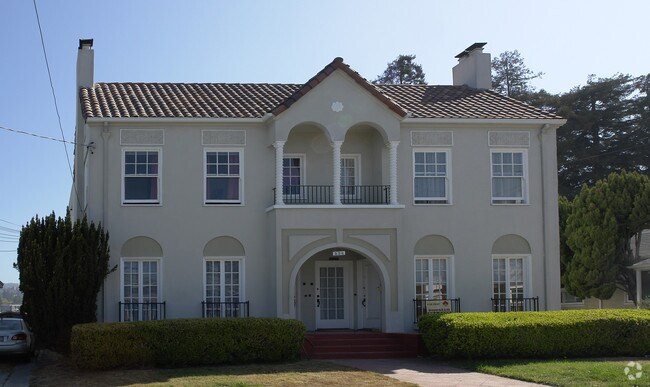 534 Fairbanks Ave