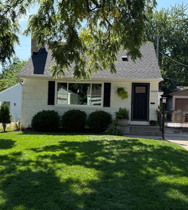 Photo - 4040 Salem Ave S