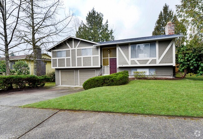 Building Photo - Remodeled  House - 4 Bed 2 Bath - Renton