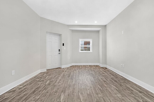 100 S Bouldin St Unit 1