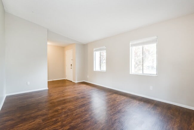 Photo - 1891 Aster Dr