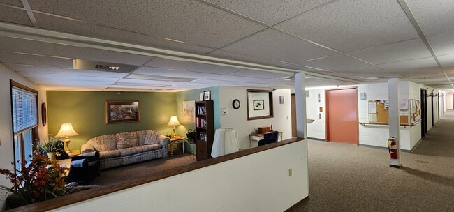 Cardinal Ridge Apartments 62+