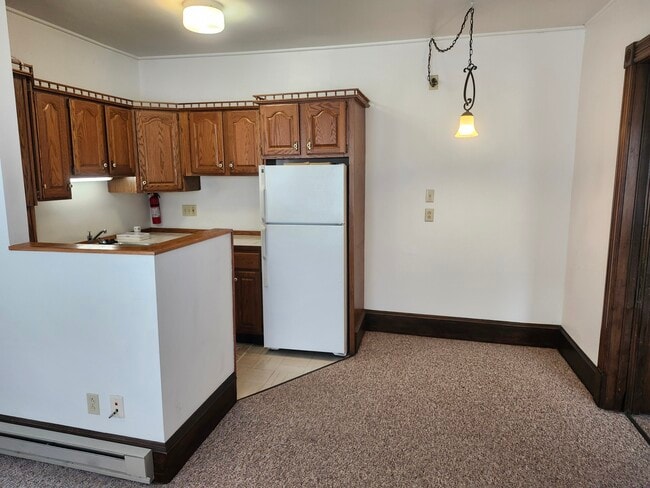 Kitchen/Dining Nook - 130 Loomis St Unit 130A Loomis St