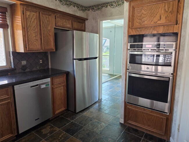 Photo - 8706 Chelsworth Dr