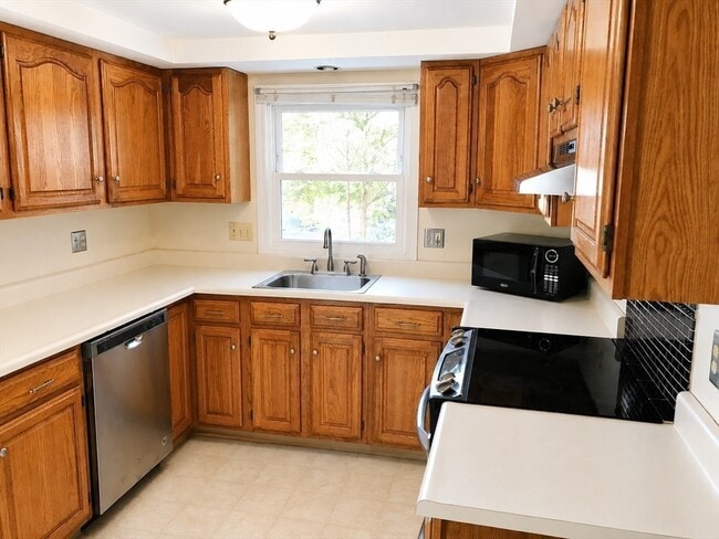 Photo - 160 Cypress St