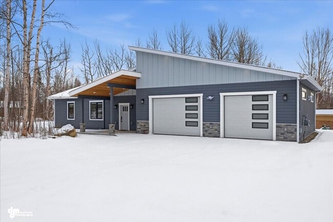 Building Photo - Fully ADA Accessible Home!