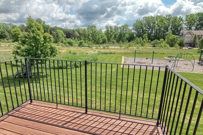 Photo - 2180 Knotty Pine Tr