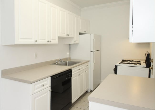 Building Photo - 27 Chauncy St Unit 18-3 Rental