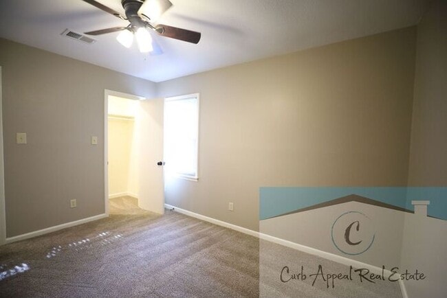 Photo - Recently renovated 3 bed 1 bath home with fenced yard!!