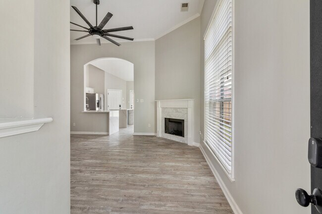 Photo - 9209 Acadia Pl