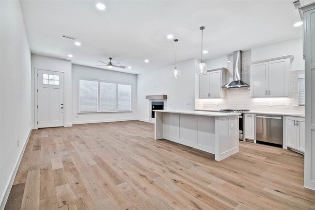 Photo - 508 W Persimmon St