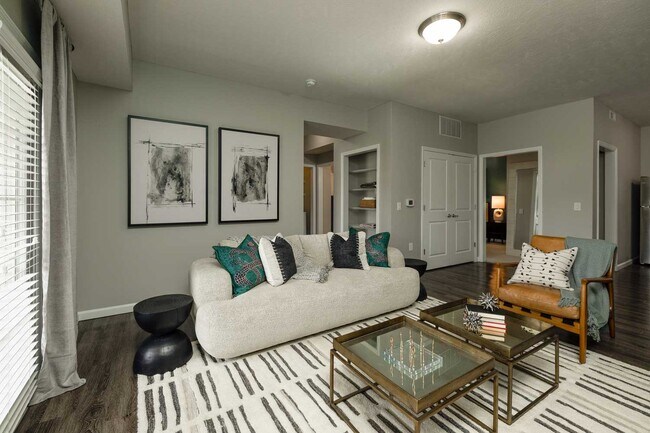 Photo - Cortland Sunbury