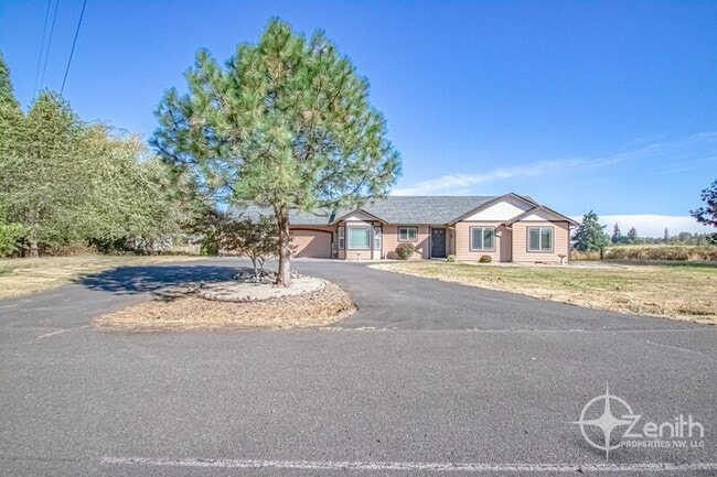 Photo - 516 NE 199th St