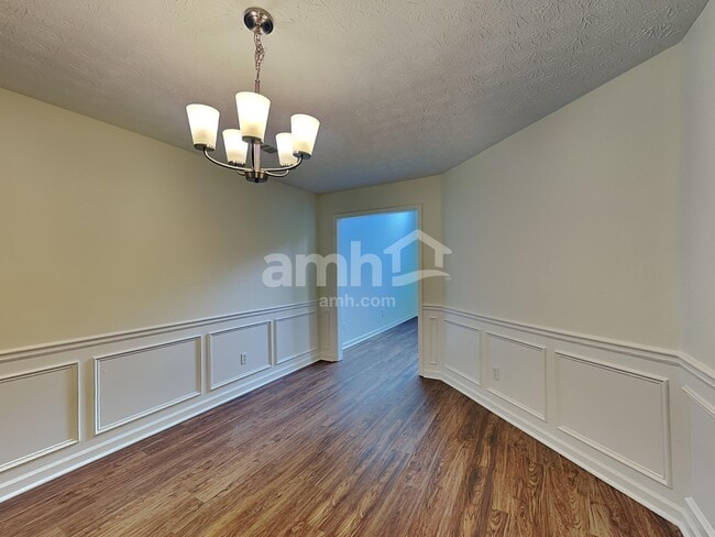Photo - 555 Fosters Mill Ln NW