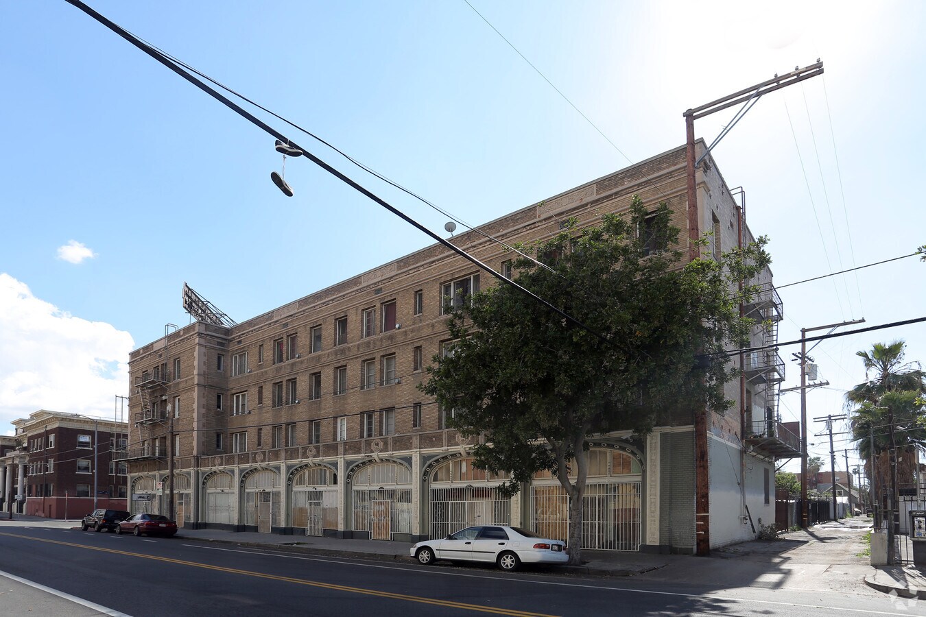 11th Street Store Front - Royal Lake Apartments