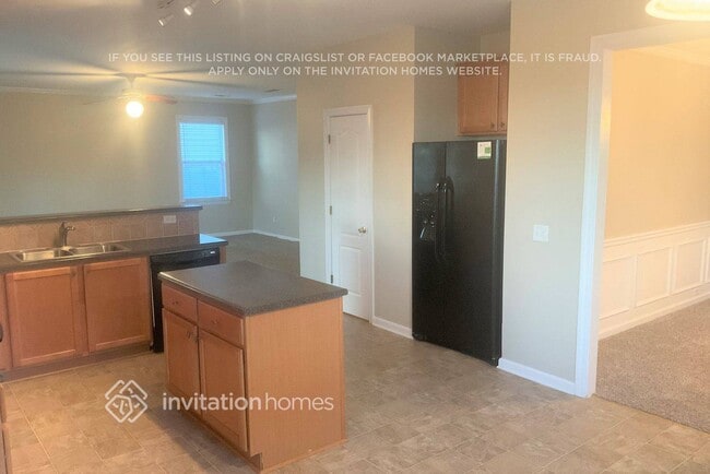 Photo - 2716 Sandalwood Cir