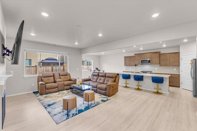 Photo - 1521 10th Pl