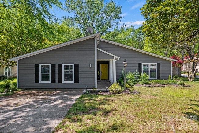 Building Photo - 6801 Stillmeadow Dr