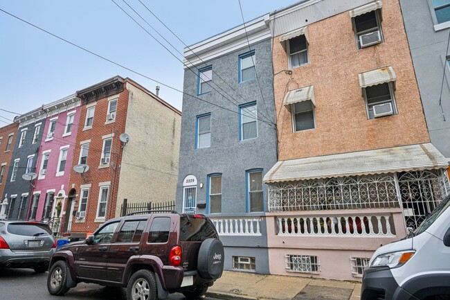 Photo - 2229 N Hancock St