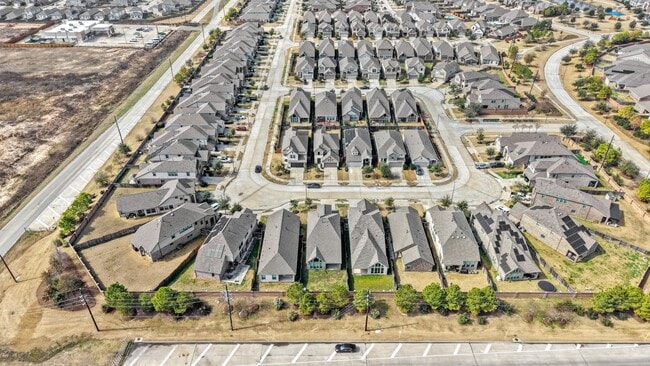 Photo - 6014 Bristol Spur Ln