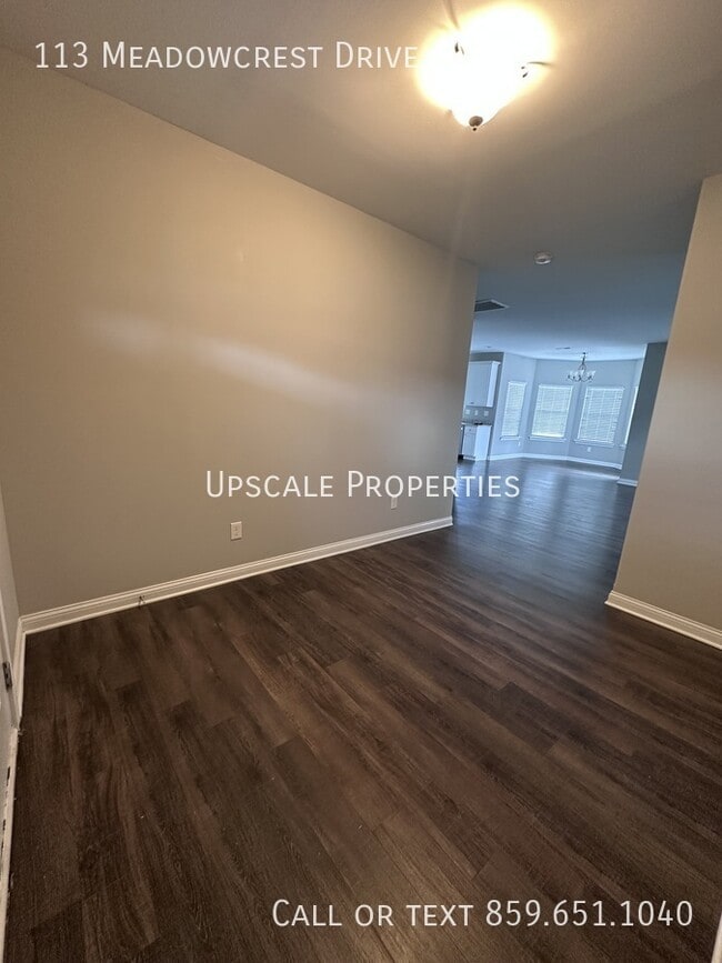 Photo - 113 Meadowcrest Dr