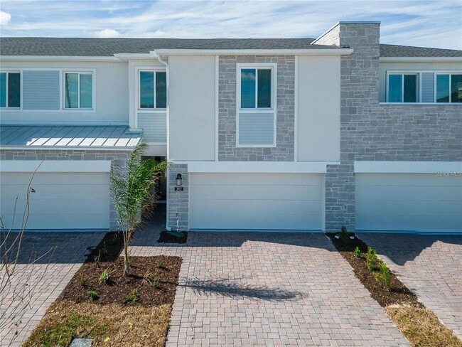 Building Photo - 392 Nine Iron Dr