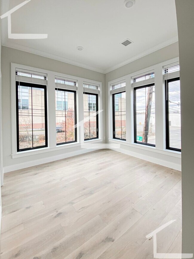 Photo - Amazing 2 Bed 2 Bath available 9/1!