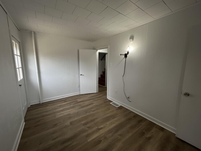 Building Photo - 2235 Middle St