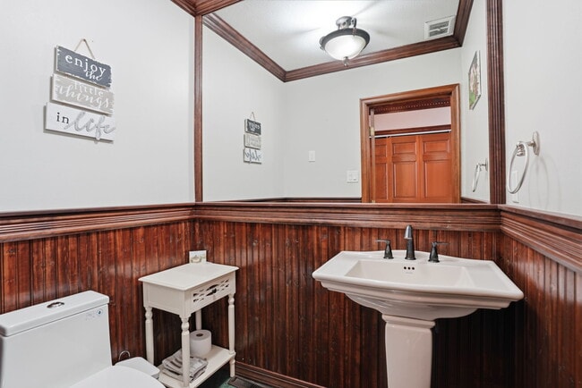 Photo - 244 Mathers Rd