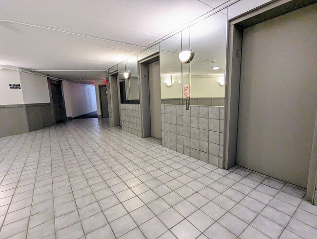Photo - 1 Renaissance Pl Unit 1019