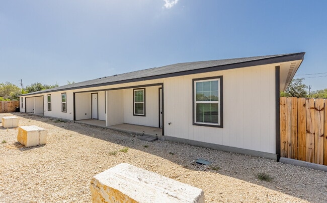 1012 Co Rd 4516