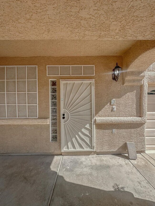 Photo - IMMACULATE REMODLED 2 STORY HOME IN HENDERSON GATED COMMUNITY!!!!