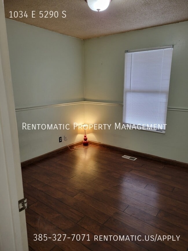 Photo - 1034 E 5290 S