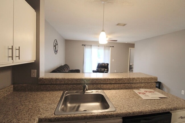 1336D Hunters Road