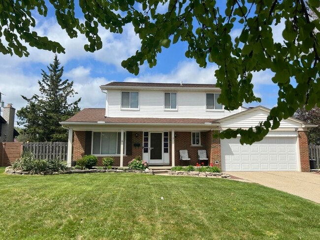Building Photo - 4033 Ramblewood Dr