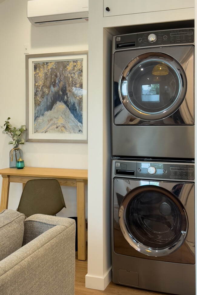 Photo - 8044 Nestle Ave