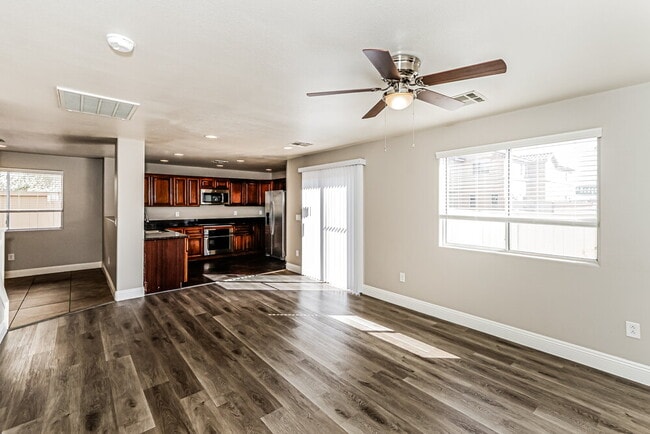 Photo - 10424 Armand Ave