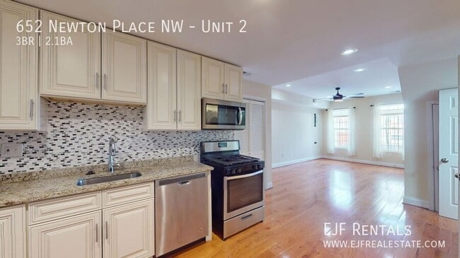 Photo - 652 Newton Pl NW Unit 2