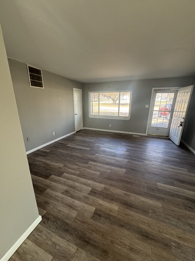 Photo - 919 SW Croix Pl