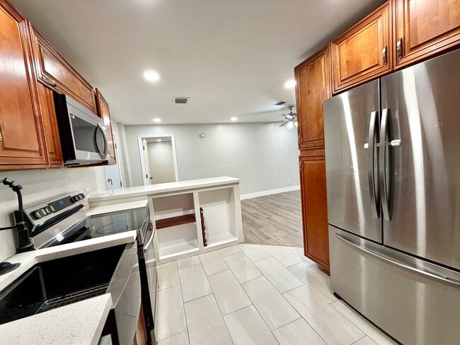 Photo - 661 NW 23rd Terrace Unidad B