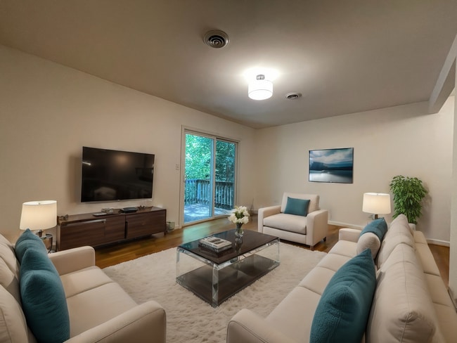 Photo - 1218 Holmes Ave