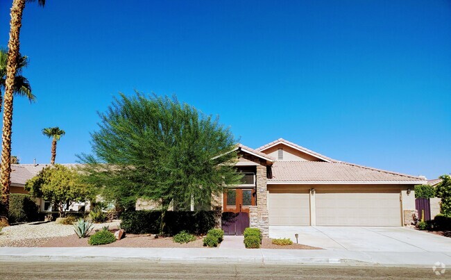 Building Photo - 45270 Birchcrest Cir Rental