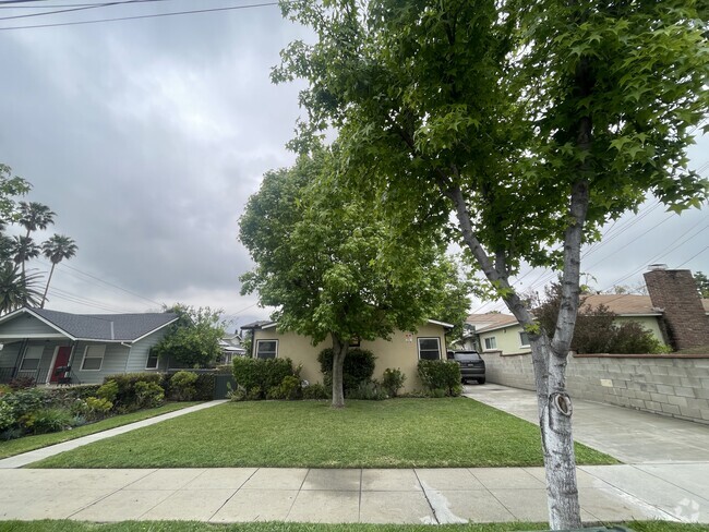 Street view - 713 W Colorado Blvd Unit 713 Rental
