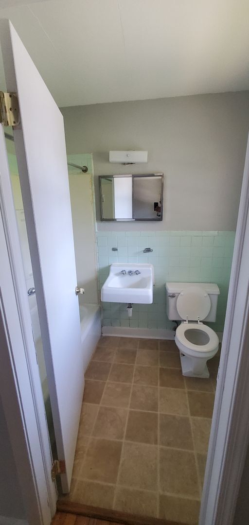 Photo - 4160 James St Unit 12