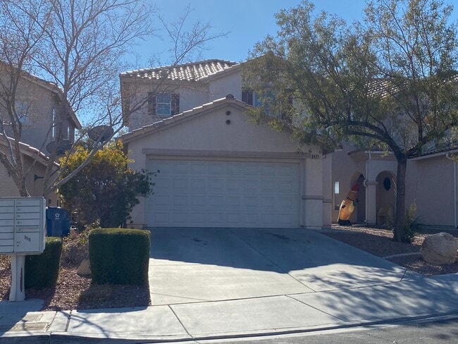 Building Photo - One Bedroom & One Full Bathroom Downstairs... Rental