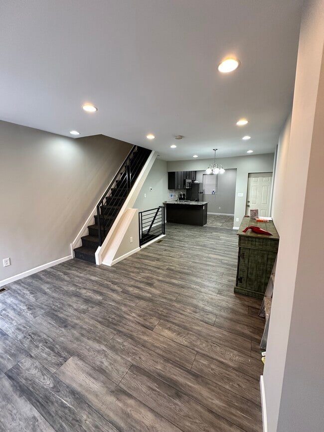 Photo - 1920 S Bonsall St