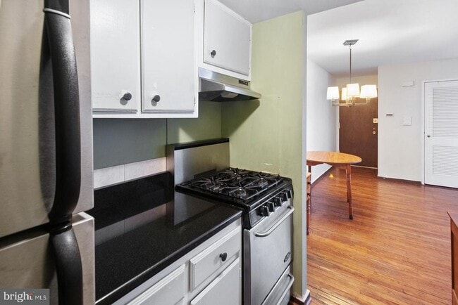 Photo - 328 Queen St Unidad C
