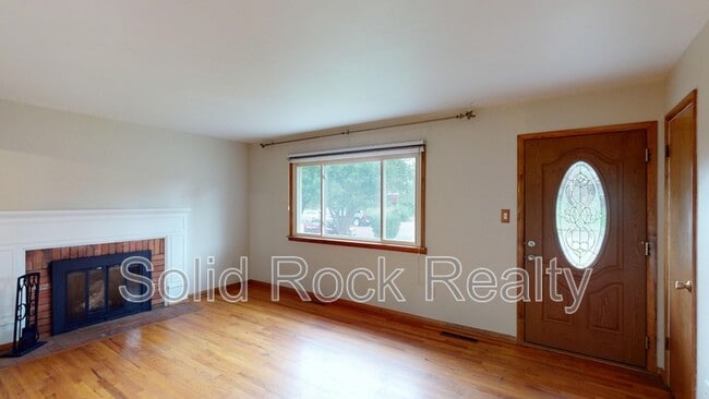 Photo - 2527 Mt Vernon St