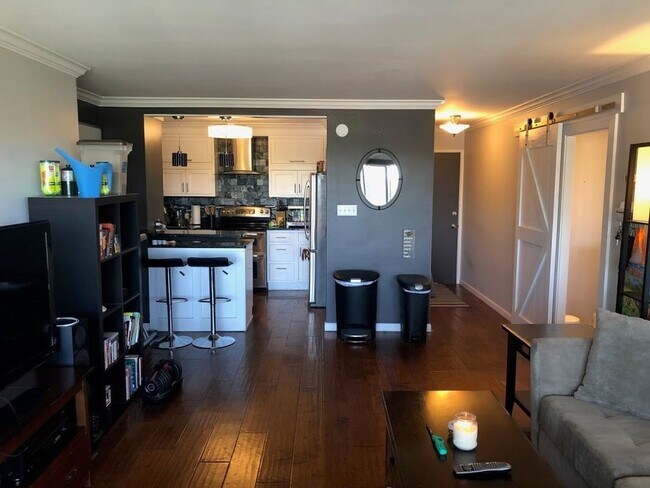 888 Logan St Unit 9F